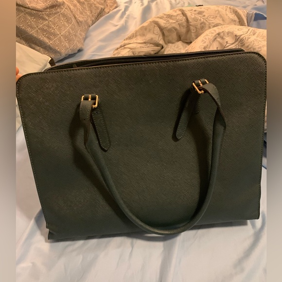 🔷EUC🔷DEEP GREEN IN COLOR🔷STYLISH LAPTOP BAG🔷 - Picture 4 of 7